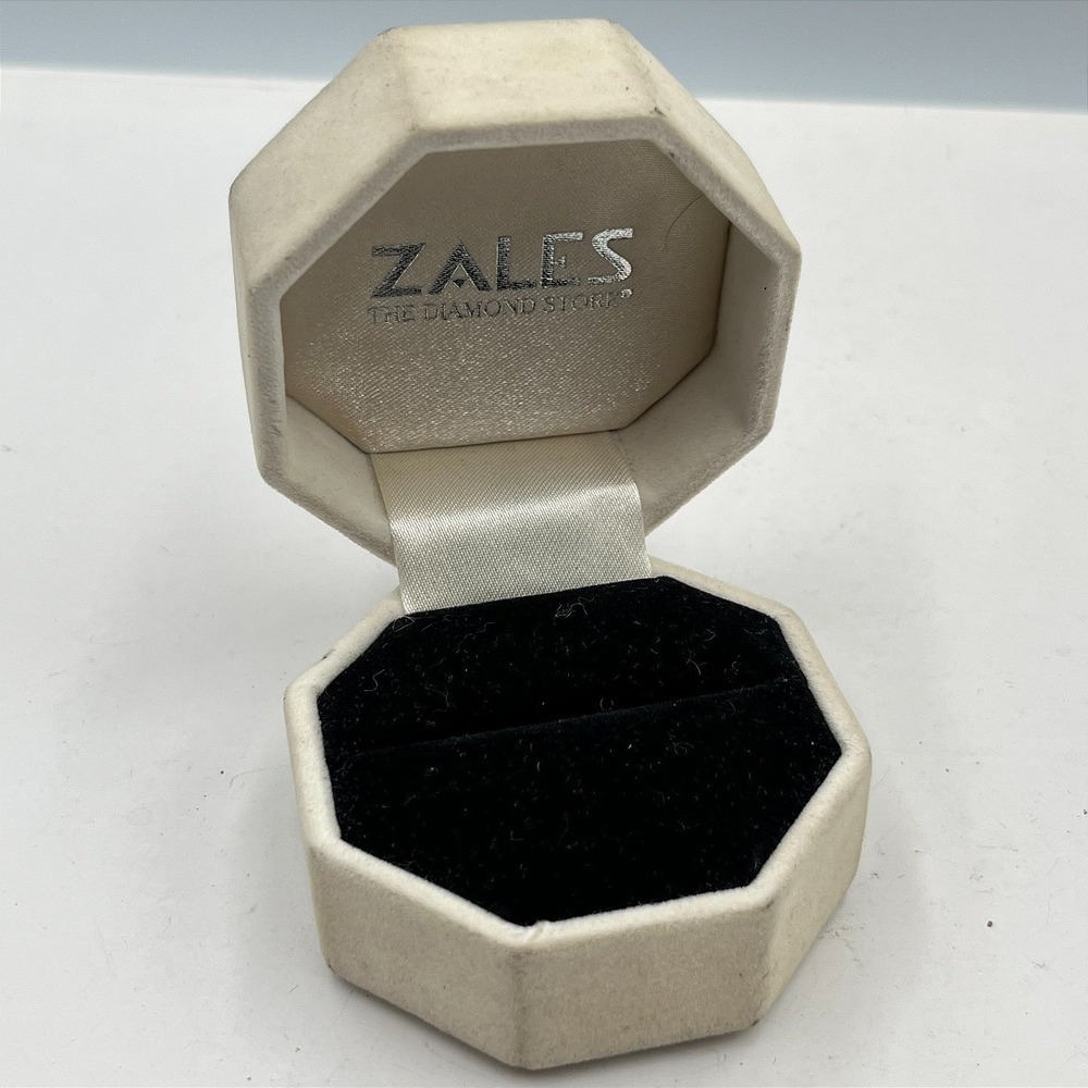 Vintage Zales Cream Velvet Octagon Ring Box Retro Jewelry Display Case Classic